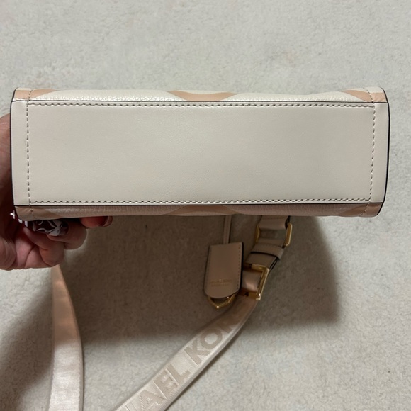 Authentic Michael kors new - Picture 5 of 10